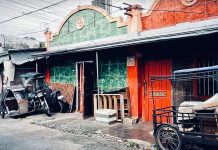 Philippines Lifestyle… Quiet Sunday Morning Walk 2022 0417 Philippines Lifestyle