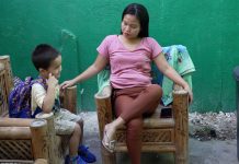 Forrest G. Gets Ready for School, Maria Sings, Flo Wants Reimbursed for Ink Pen Usage, & Fatima Makes Booger Sandwich? Philippines Lifestyle - Forrest G's Ready for School, Maria Sings, Flo Wants Reimbursement for Ink, & Fatima Makes Booger Sandwich?