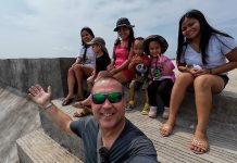 Afternoon Adventure With 3 Filipinas and the Kids Old Single Dad Goes On Afternoon Date With 3 Filipina Single Moms