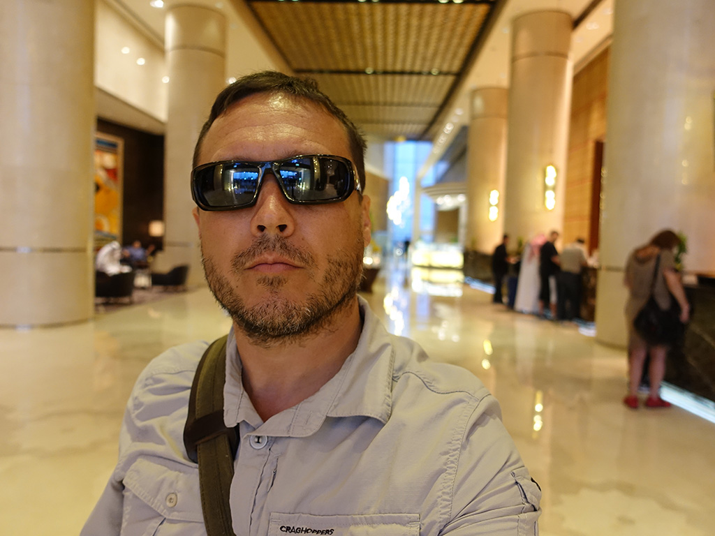 Best Hotel in Dubai Intercontinental Dubai Festival City Review Selfie Lobby Sony RX100 V