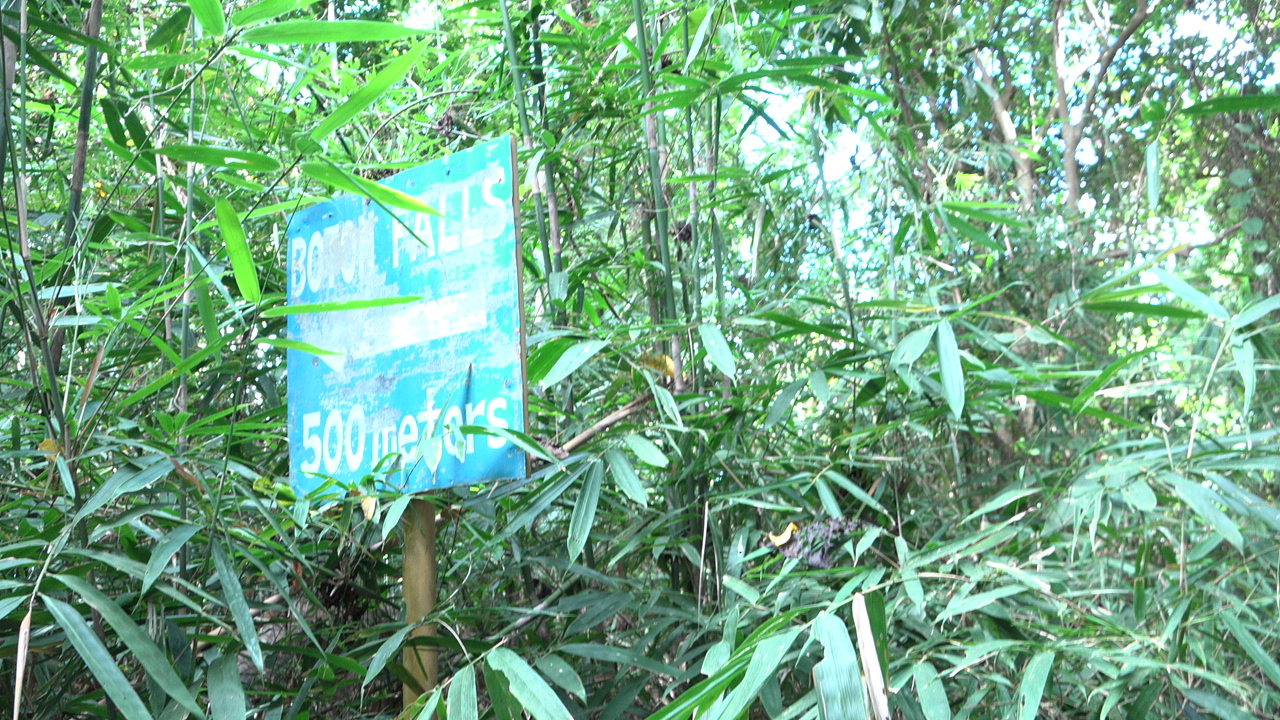 Boton Falls SBMA Trail Turn Left at this Sign