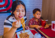 Can a family of 4 eat at KFC in The Philippines for $11 U.S. dollars? Can a family of 4 eat at KFC in The Philippines for $11 U.S. dollars?