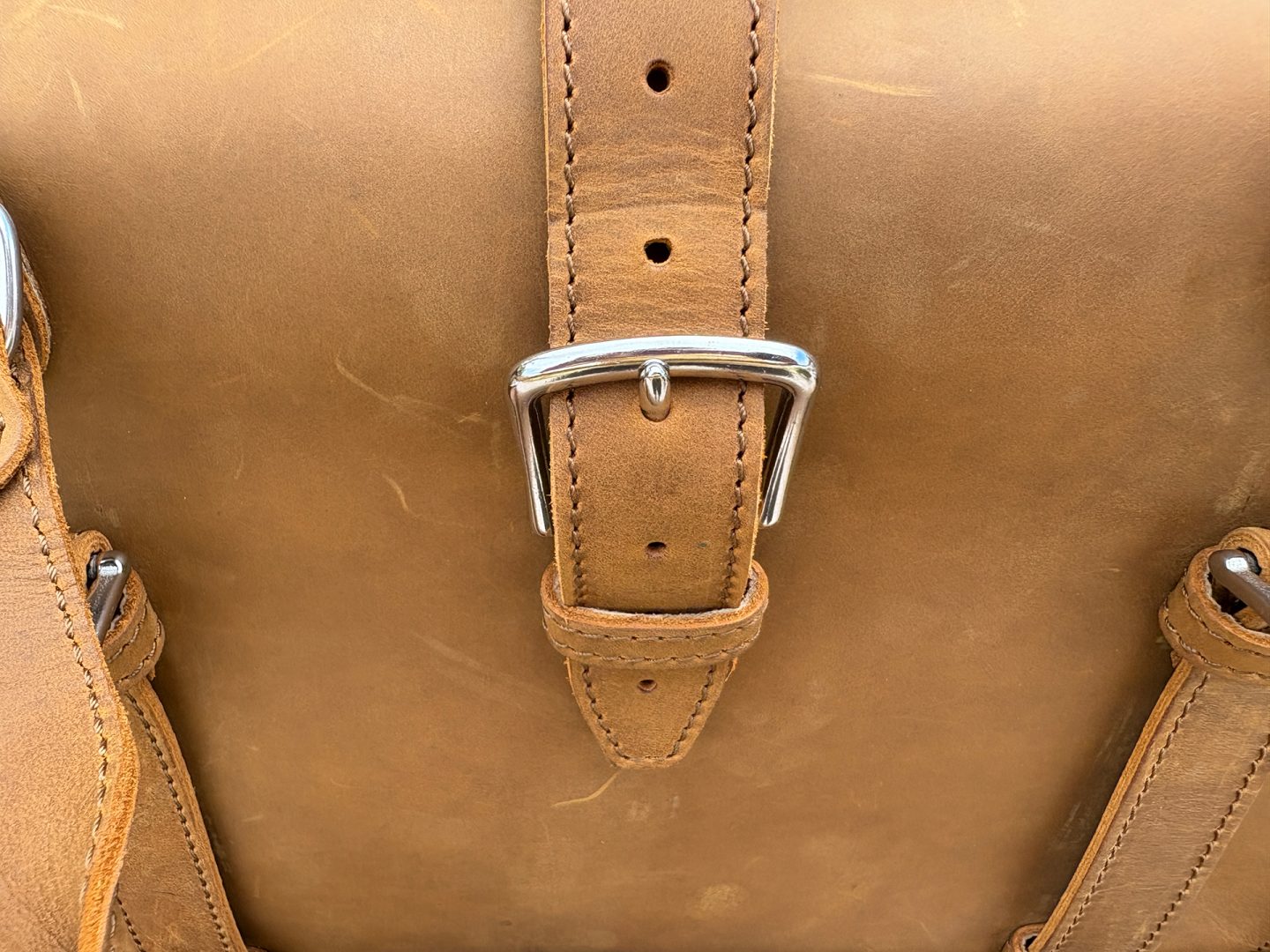 Saddleback Leather Doctor's Leather Duffle Bag Tobacco