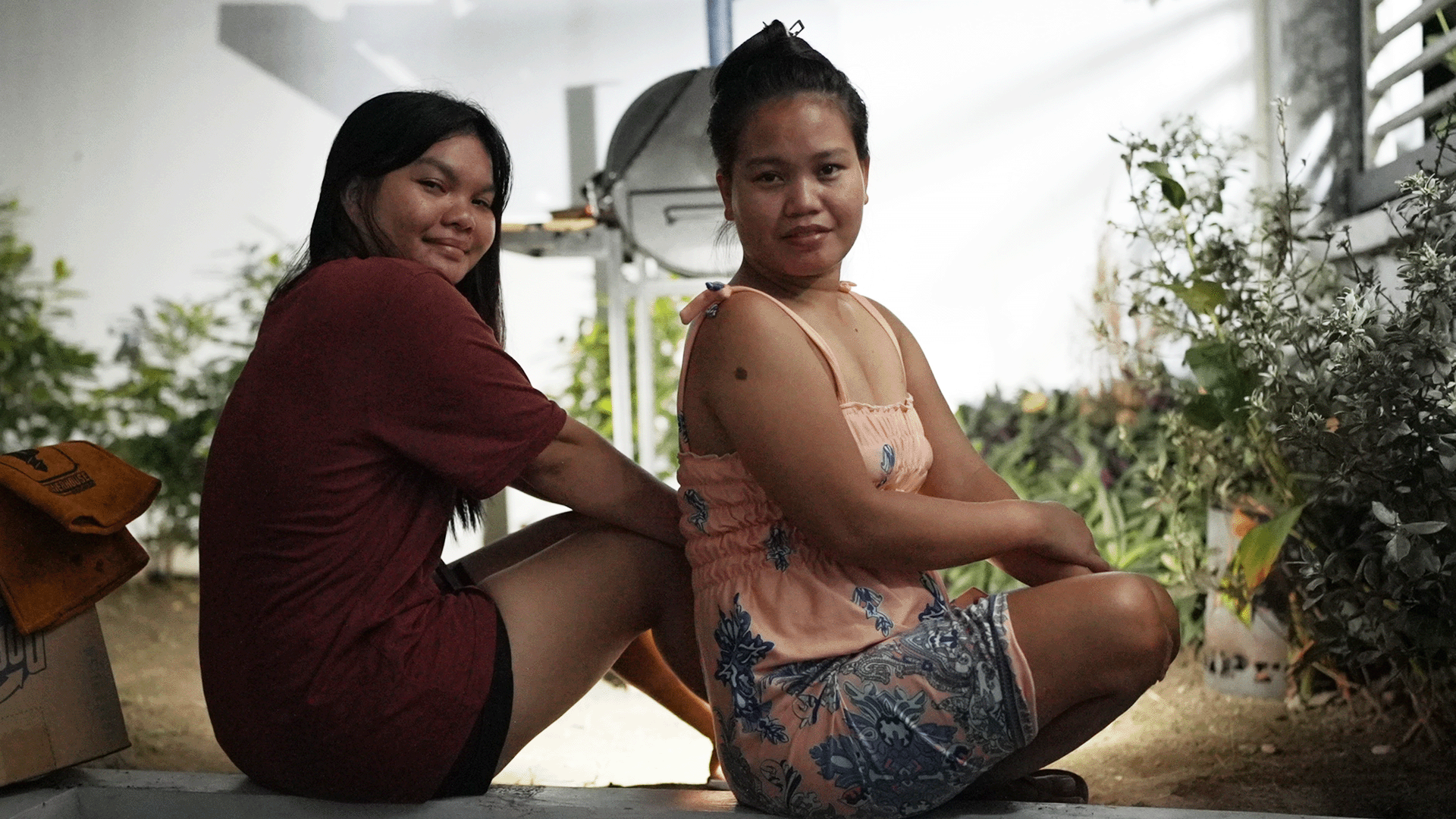 Does My Filipina Wife Really Want Me To Go To The Christmas Party With Her?