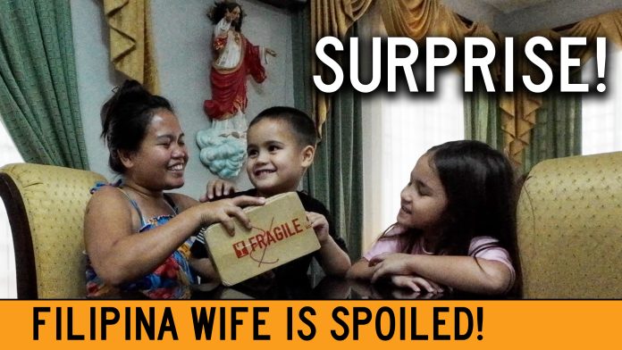Filipina Wife Gets New Cell Phone