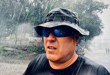 My Friend Got Her Purse Snatched by 2 Dirtbags Here in Angeles City Filipina's Purse Got Snatched by 2 Dirtbags in Angeles City Philippines