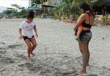 Lazy Day at the Beach PLUS 2 Filipinas Teach Foreign Guy How to Play Filipino Hopscotch Filipino Hopscotch