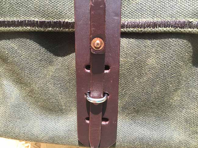 Indiana Gear Bag Saddleback Leather Mountainback Review - Latch Closeup View