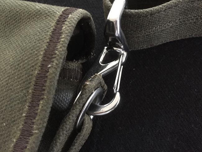 Indiana Gear Bag Saddleback Leather Mountainback Review - Strap Latch Stitching