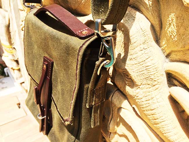 Indiana Gear Bag Saddleback Leather Mountainback Review - World Travel Thailand