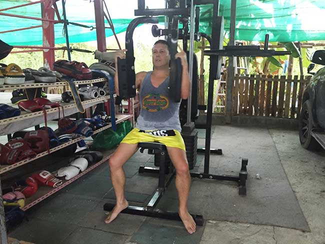 One-Hour Muay Thai Workout Plan for Expats in Thailand - Butterfly Weight Bench