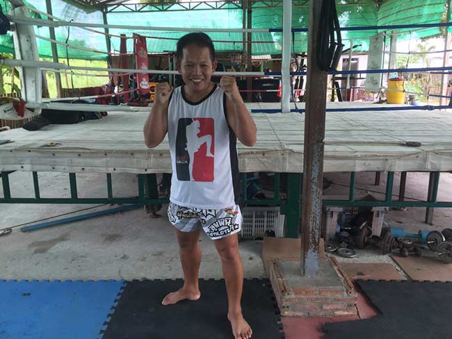 One-Hour Muay Thai Workout Plan for Expats in Thailand - Instructor