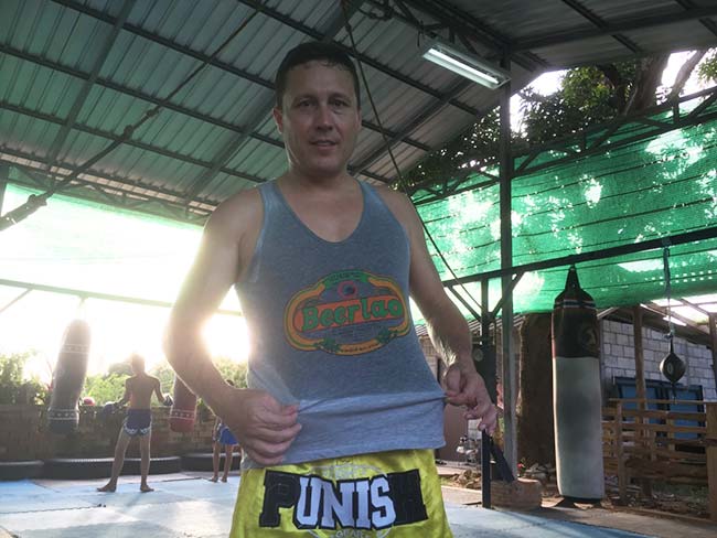 One-Hour Muay Thai Workout Plan for Expats in Thailand - Sweating