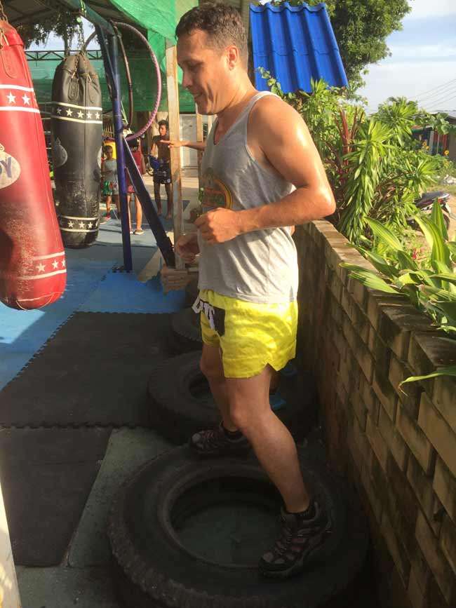 One-Hour Muay Thai Workout Plan for Expats in Thailand - Tire Cardio