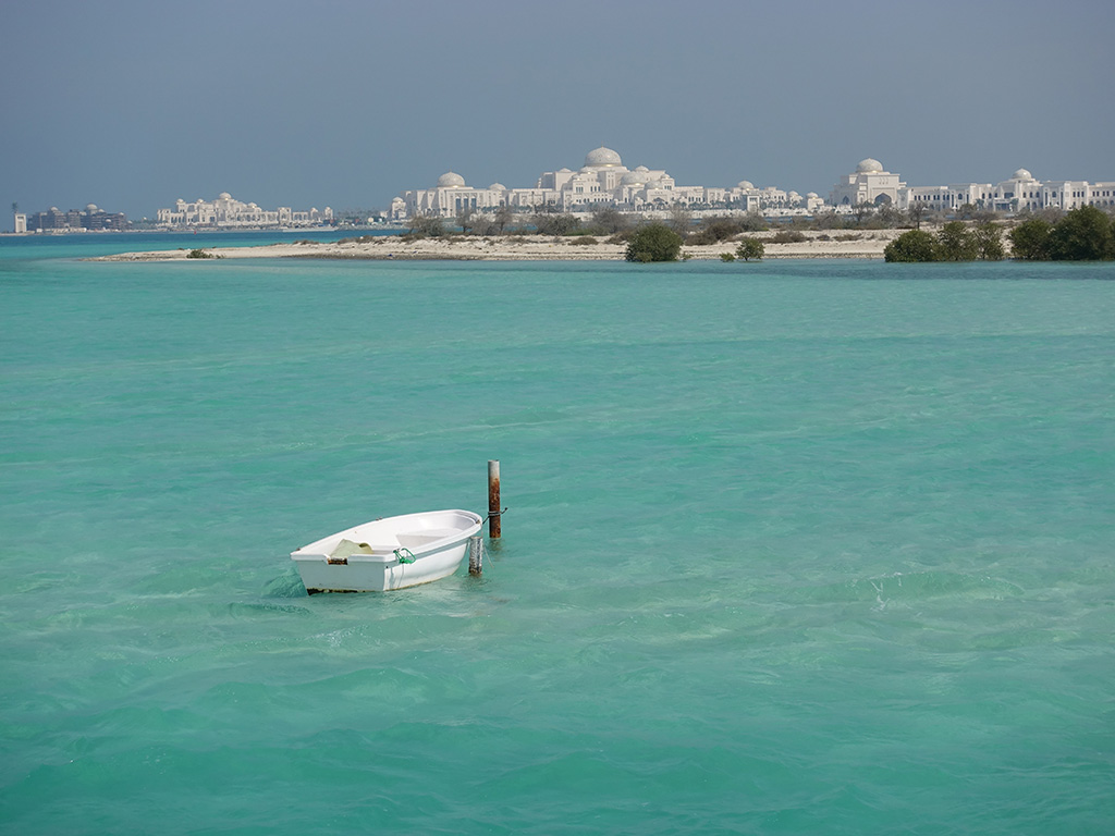 Presidential Palace - Abu Dhabi Beautiful Scenery with Small Rowboat - Sony RX100 V