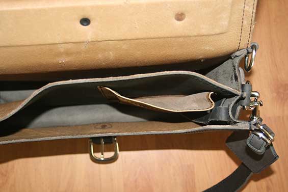 Saddleback Leather Carbon Black Thin Briefcase Inside Pocket Pigskin