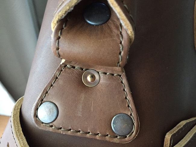 Saddleback Leather Classic Briefcase - Large - Tobacco - The Most Interesting Travel Bag - Handle Rivets Closeup View