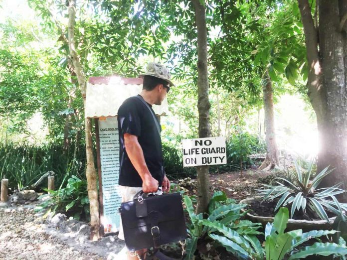 Saddleback Leather Thin Briefcase Travel Photos - No Lifeguard on Duty - Philippines