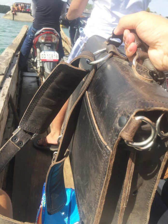 Saddleback Leather Thin Briefcase Travel Photos - Riding on the Pump Boat in the Philippines