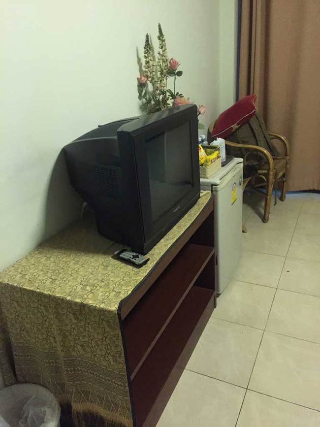 Silver Gold Garden Suvarnabhumi Airport Hotel Review Bangkok Thailand Room View TV Refrigerator Cheap Rates