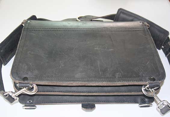 Thin Briefcase Saddleback Leather After 3 Months - Carbon-Black