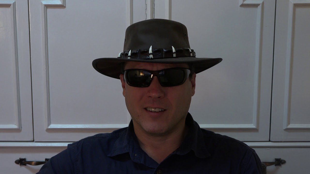 What Do I Think About "Men" Wearing Skinny Jeans?